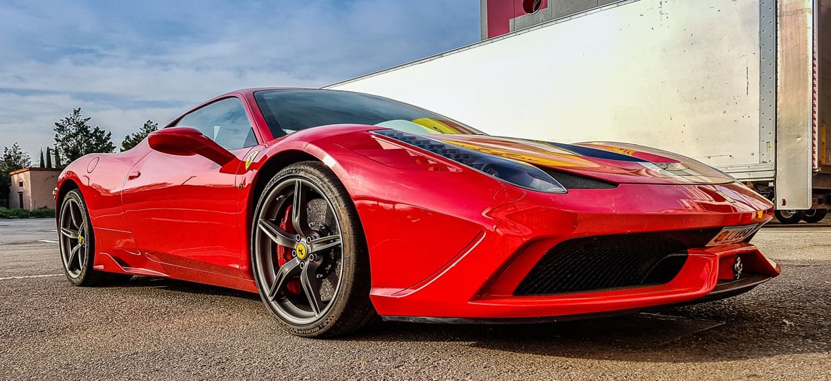 Rent Ferrari 458 Spider in Dubai