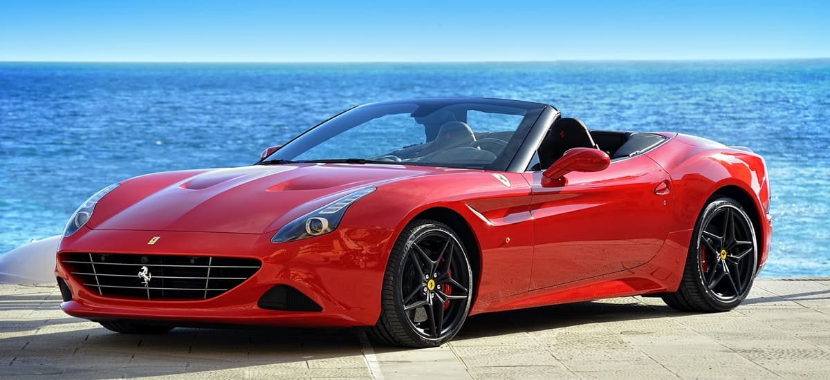 Rent Ferrari California Turbo Convertible in Dubai